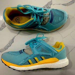 ADIDAS X HUMAN MADE MEN EQT RACING (BLUE / LIGHT BLUE)